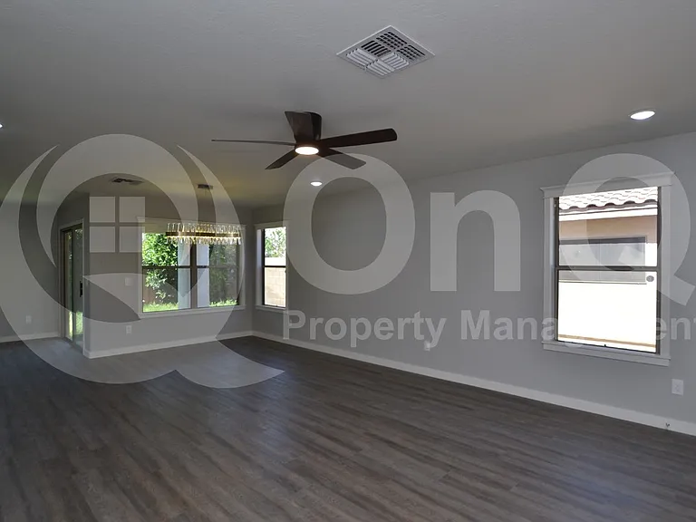 655 E Winchester Way — Photo 6