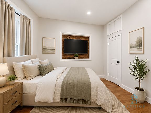 4th image of 319 Eldert St APT 1R