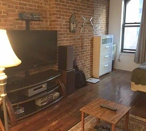 5th image of 216 E 90th St APT 4FW