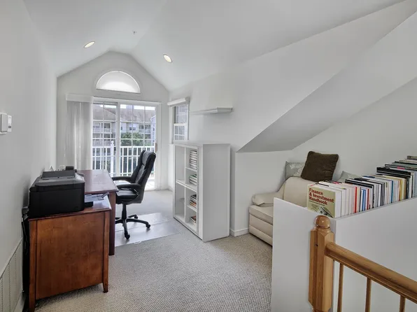 406 Newburgh Court image 11 of 31