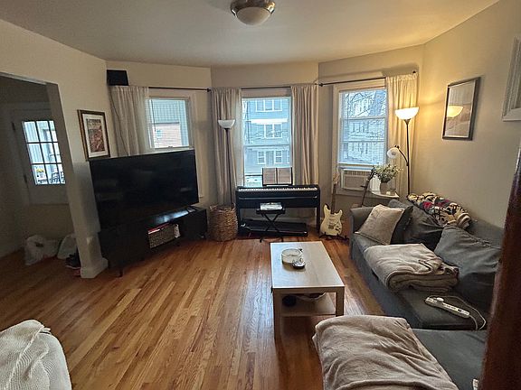 3rd image of 25 Fairview St #27A