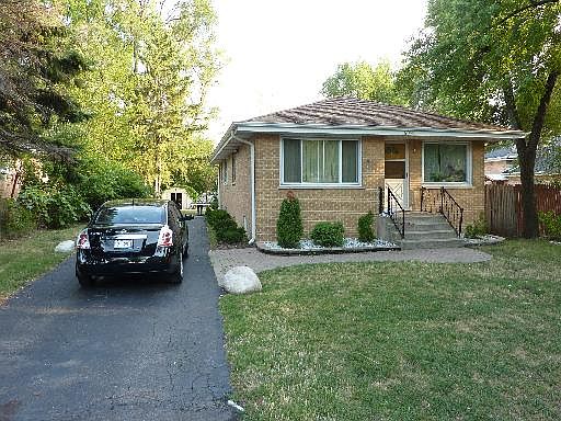 2nd image of 1206 W Stoneham St
