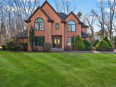 3 Chestnut Court, Old Westbury, NY, 11568