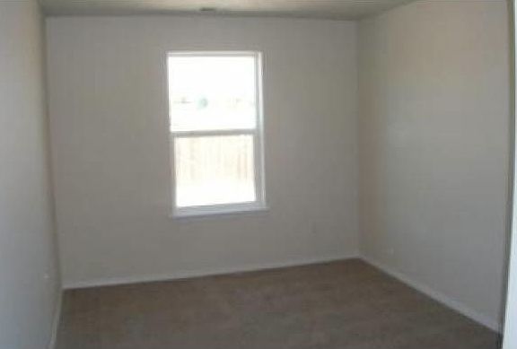 5th image of 43 Amanda Dr