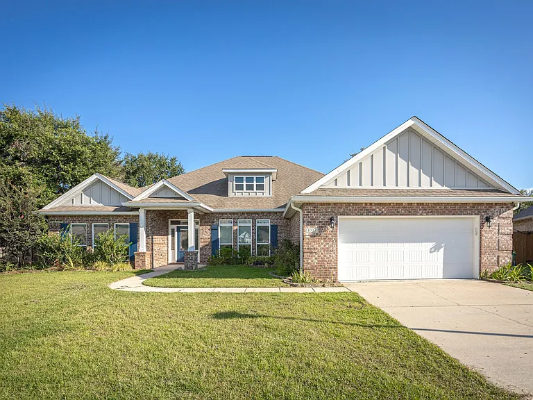1013 Silverbell Cv — Photo 1