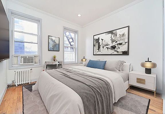 3rd image of 106 Norfolk St APT 25