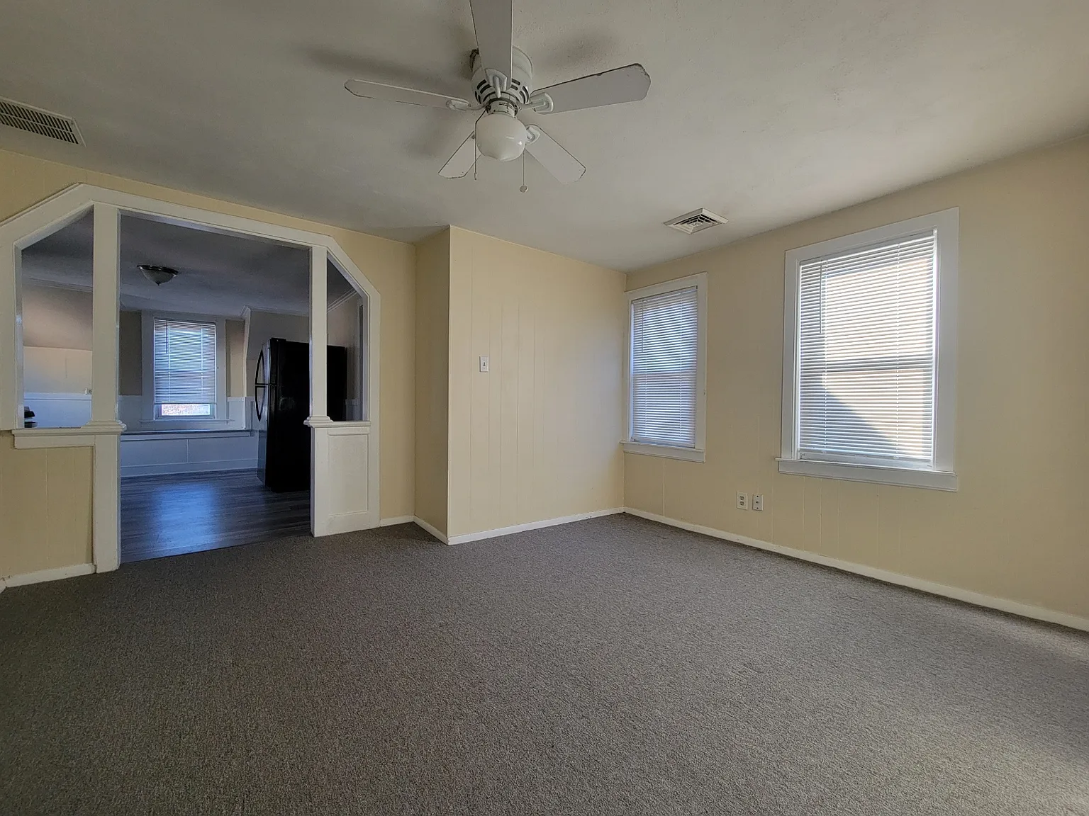 2 bed, 800 sqft, $1,925 — Photo 1