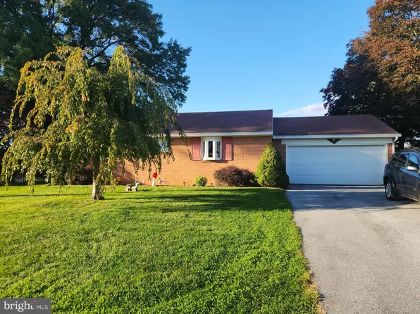 1523 Hollywood Ave, Lititz, PA 17543