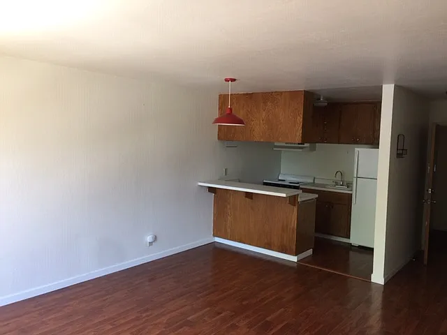2211 Carleton St #25 — Photo 1