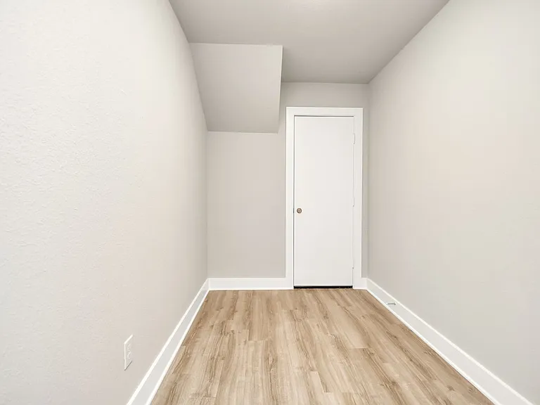 21035 Bay Village Dr #A — Photo 29