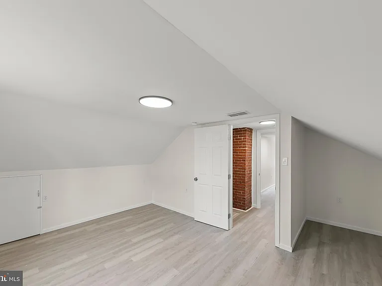 2141 Valley Ave — Photo 25
