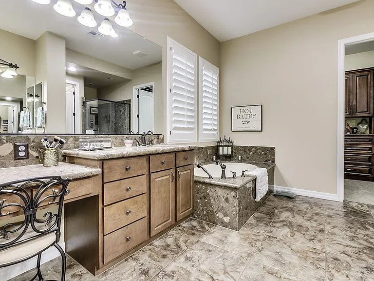 270 W New Dawn Dr — Photo 11