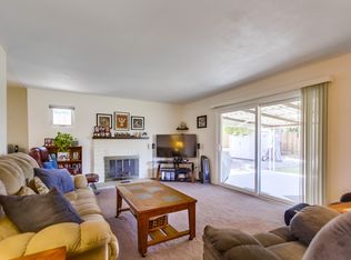 220 Los Soneto Dr, San Diego, CA 92114