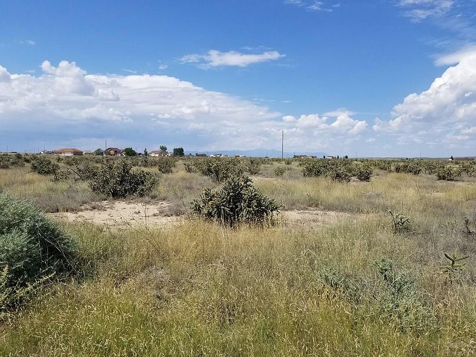 2nd image of 1947 E Akholt Ln