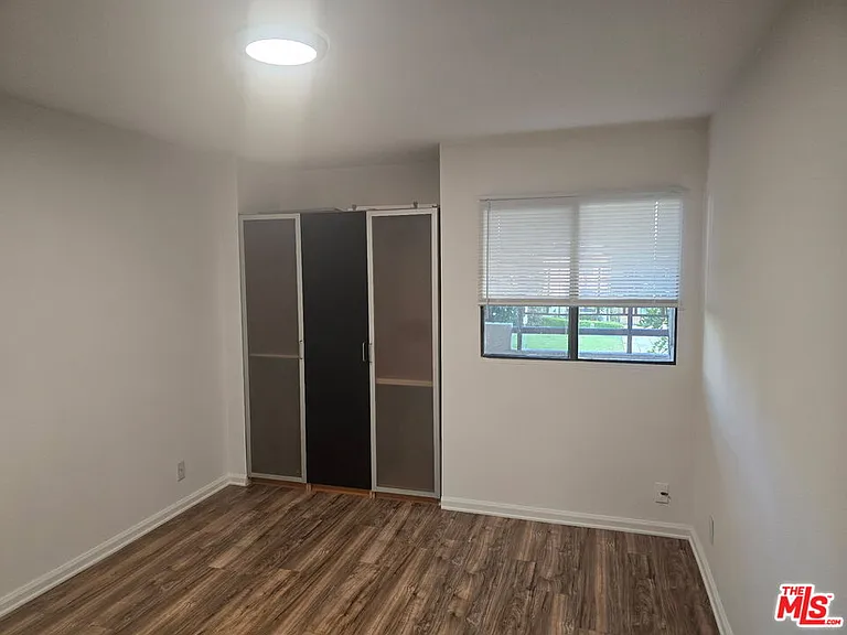 435 S Virgil Ave #113 — Photo 13
