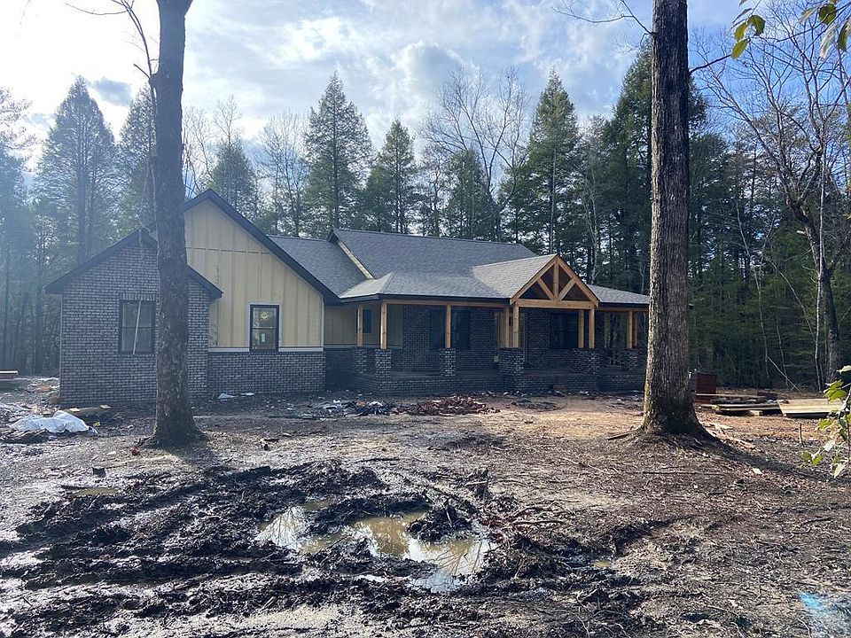 1st image of 575 Acorn Ln