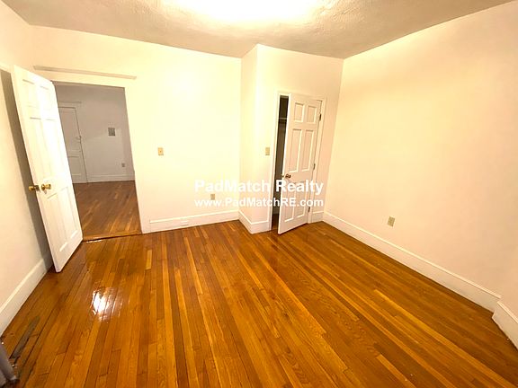 Living room/2nd bedroom