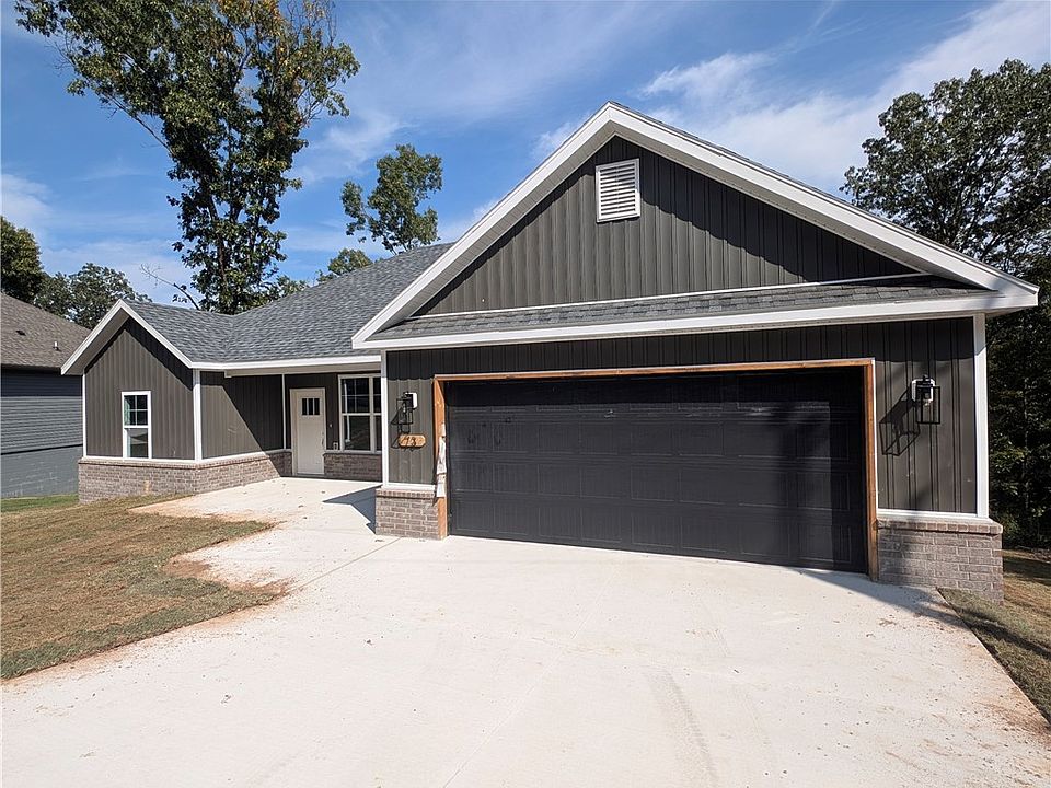 1st image of 73 Wandsworth Dr