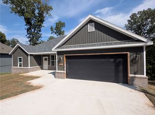 73 Wandsworth Dr, Bella Vista, AR 72715