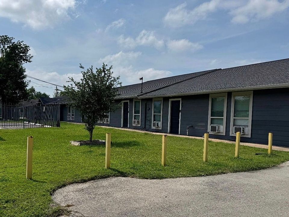 1st image of 3802 Dabney St #21-R