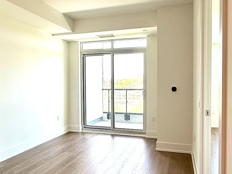 858 Dupont St #708 — Photo 9
