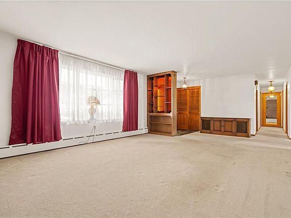 4th image of 9297 Claussville Rd