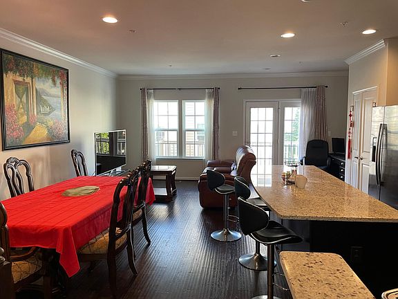 shared kitchen and dinning room