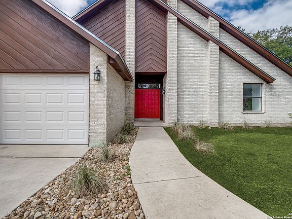 3rd image of 13723 BRIARMEADOW ST