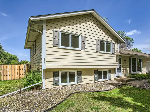 8842 89th Street Cir S, Cottage Grove, MN 55016