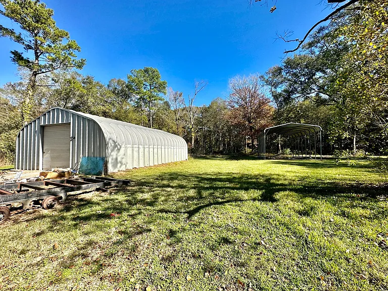 435 County Road 3310 — Photo 8