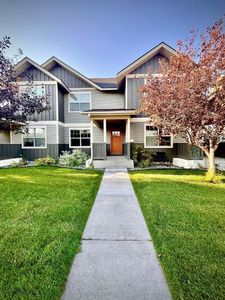 4242 Monroe St APT D, Bozeman, MT, 59718