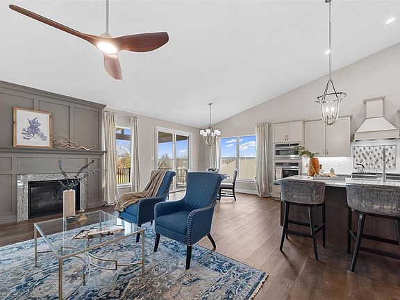 3rd image of 203 Keaton Woods Dr