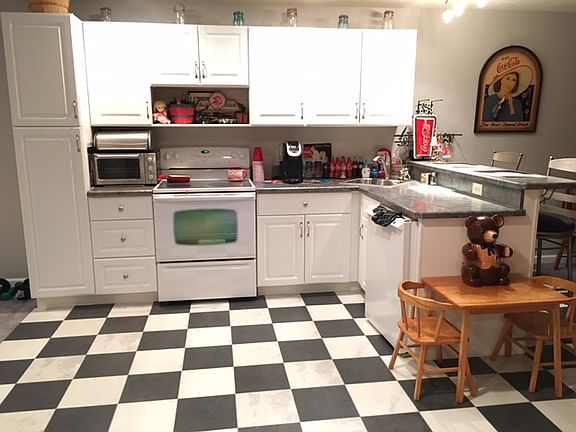 5th image of 1261 Center Lane Dr