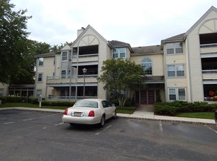 120 Acadia Ct #1002, Princeton, NJ 08540