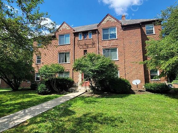 2nd image of 4012 W Bancroft St APT 6