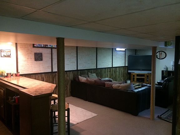3rd image of 22633 Euclid St
