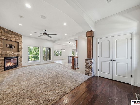 2nd image of 1340 W Ridge Way
