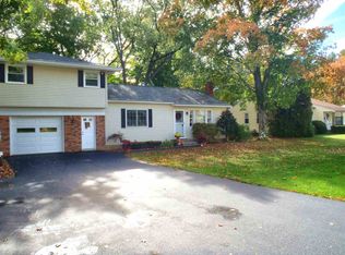 1 Crooked St, Ballston Lake, NY 12019