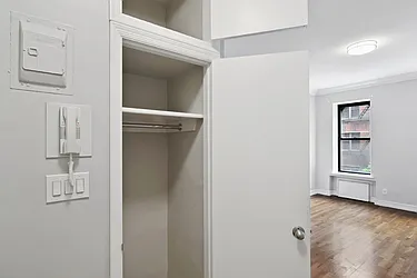 Rented by Cooper & Cooper Real Estate