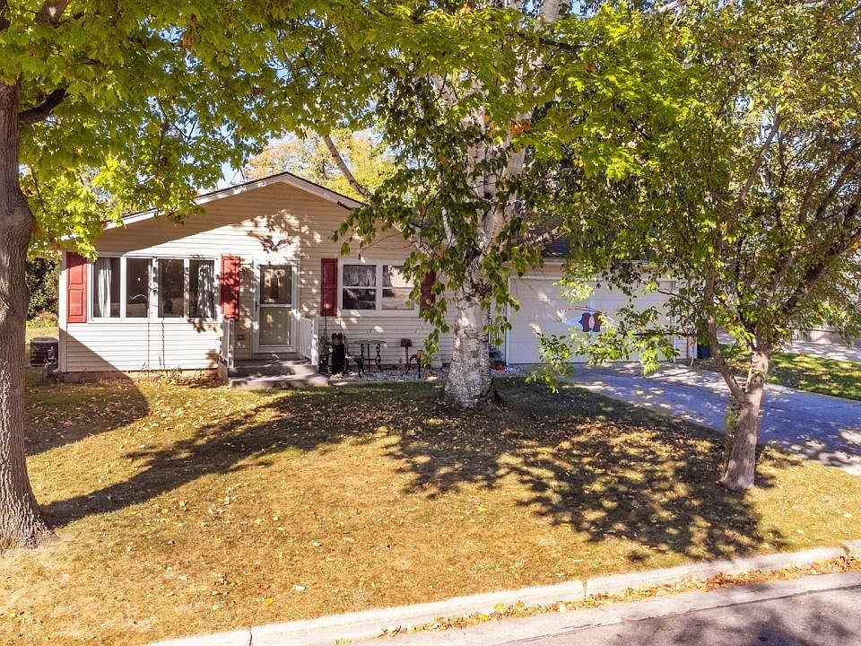 1st image of 615 David AVENUE
