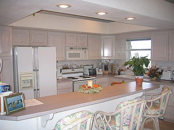 2nd image of 371 S Coconut Palm Blvd