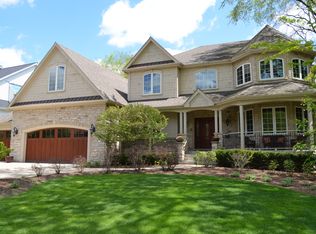 550 White Oak Dr, Naperville, IL 60540