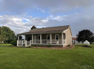 17545 Colvin Rd, Saint Charles, MI 48655