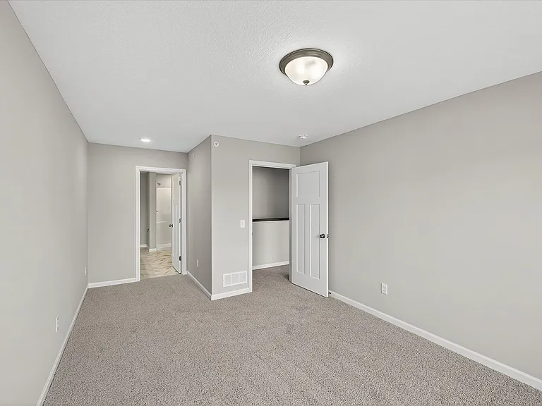 25585 3rd St W — Photo 10