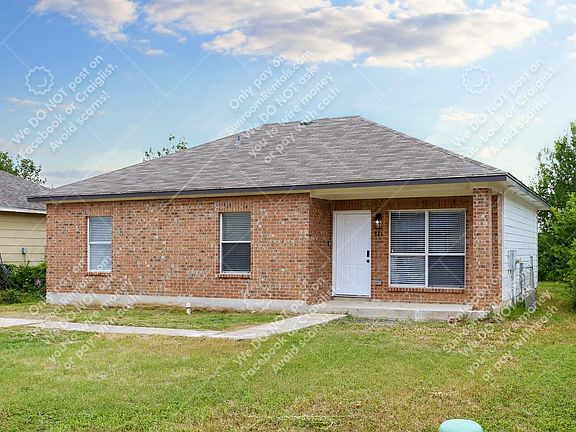 3rd image of 844 S Brownleaf St