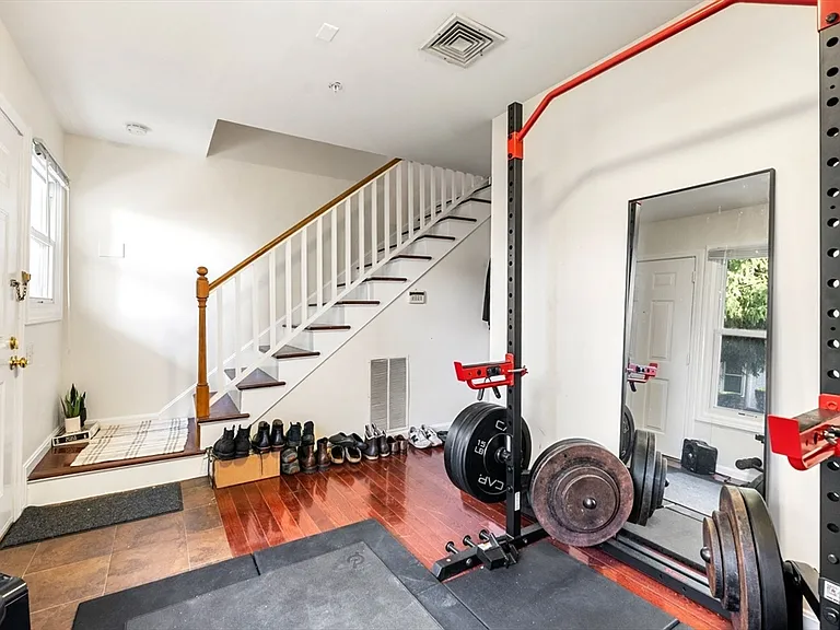 54 Crescent Ave #L — Photo 20
