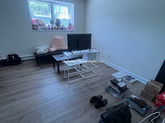 4th image of 160 N Beacon St APT 3
