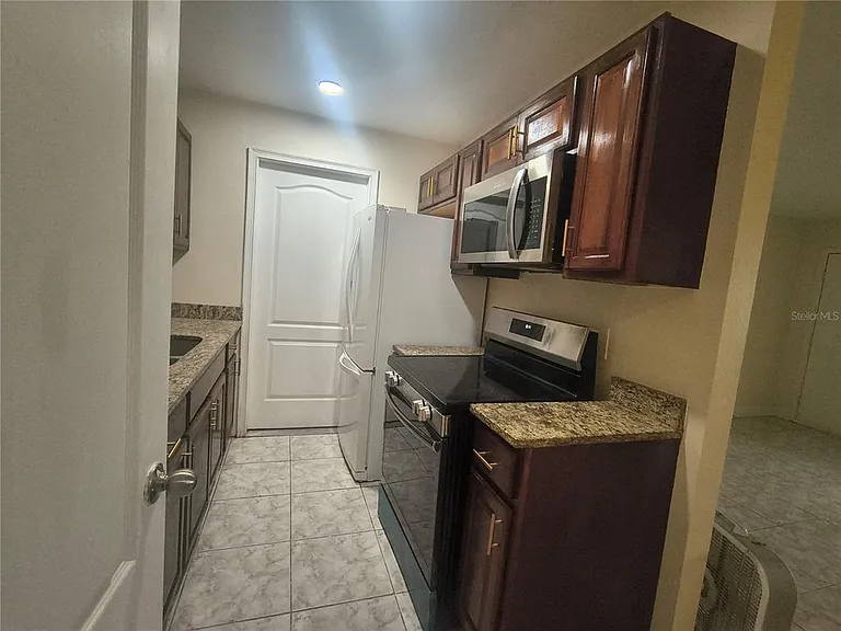 3651 Rundo Dr — Photo 7