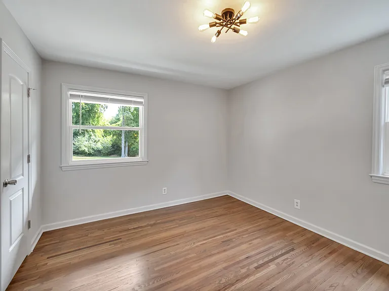316 Hillsboro St — Photo 19