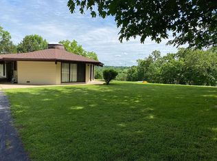 4129 Shamrock Rd, Jefferson City, MO 65101